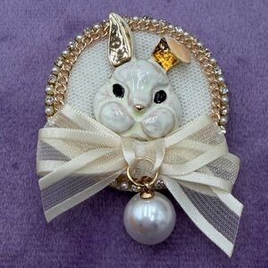 Gold and Cream Bunny Brooch / Hair clip with Pearl Accent